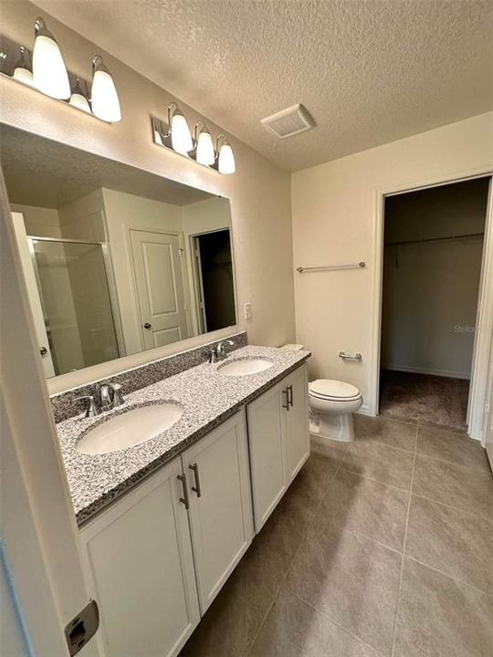 For Rent: $2,300 (3 beds, 2 baths, 1541 Square Feet)