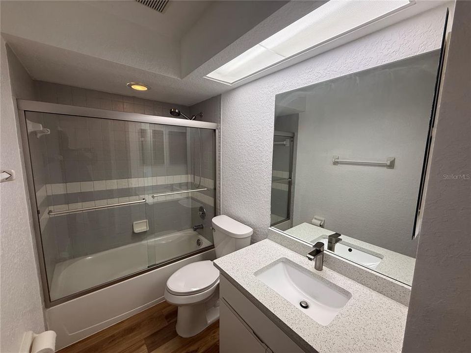 En Venta: $310,000 (3 camas, 2 baños, 1288 Pies cuadrados)