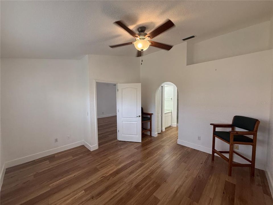 En Venta: $310,000 (3 camas, 2 baños, 1288 Pies cuadrados)
