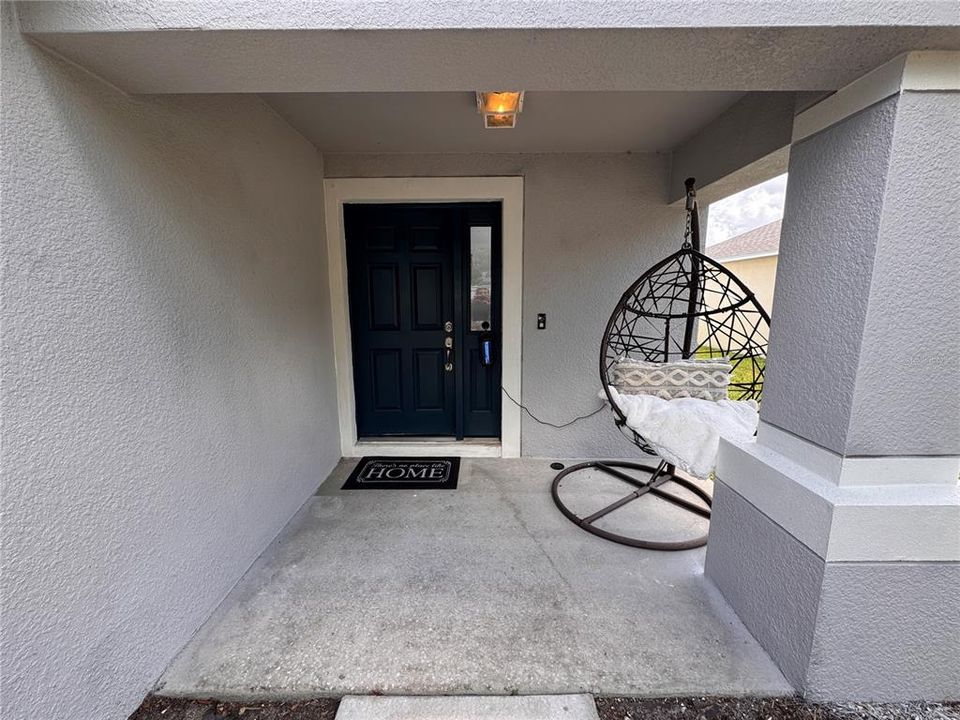 For Rent: $2,350 (3 beds, 2 baths, 1936 Square Feet)