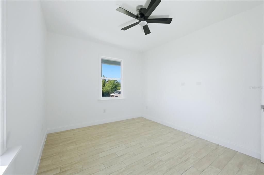 For Rent: $2,050 (3 beds, 2 baths, 1740 Square Feet)
