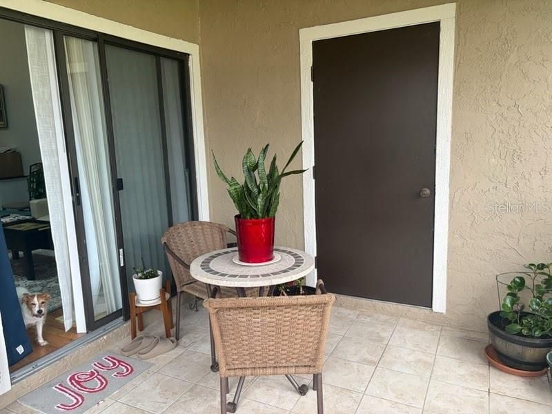 For Rent: $1,600 (2 beds, 2 baths, 1050 Square Feet)