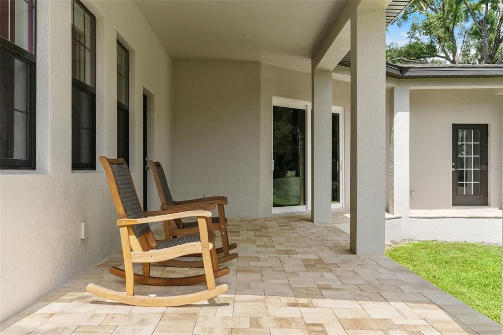 For Sale: $1,299,000 (6 beds, 4 baths, 4374 Square Feet)