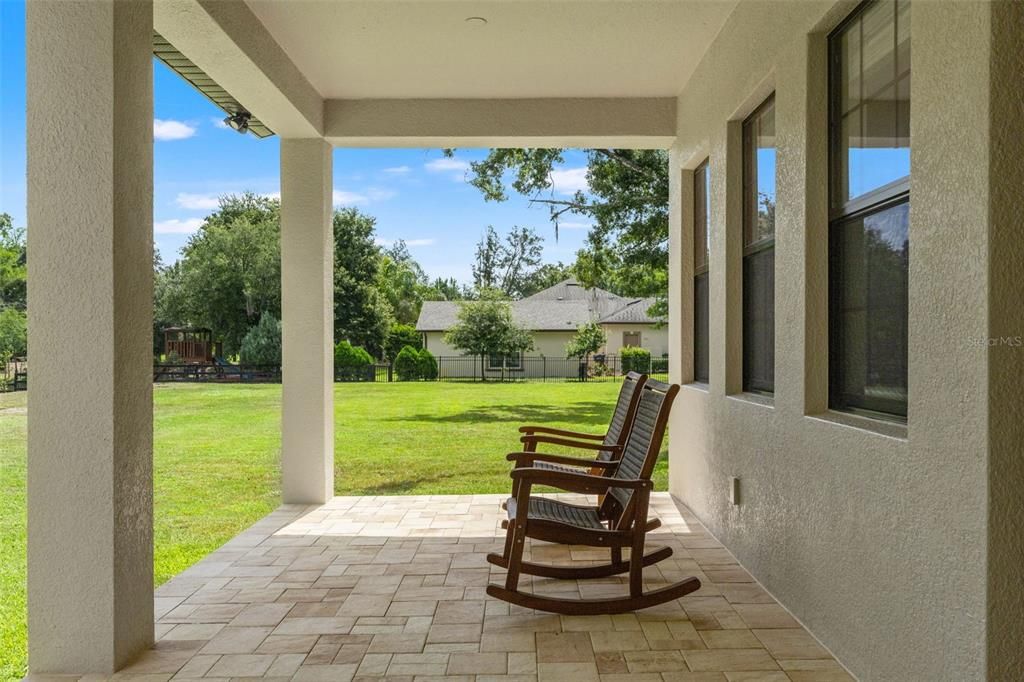 For Sale: $1,299,000 (6 beds, 4 baths, 4374 Square Feet)