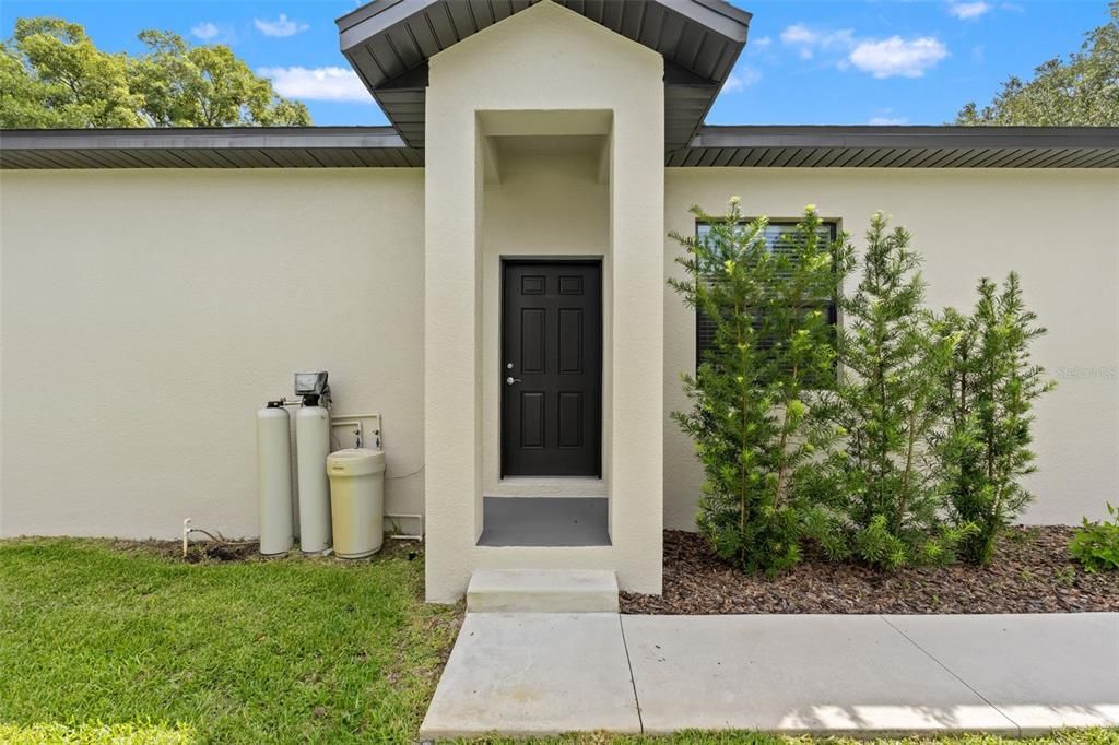 For Sale: $1,299,000 (6 beds, 4 baths, 4374 Square Feet)