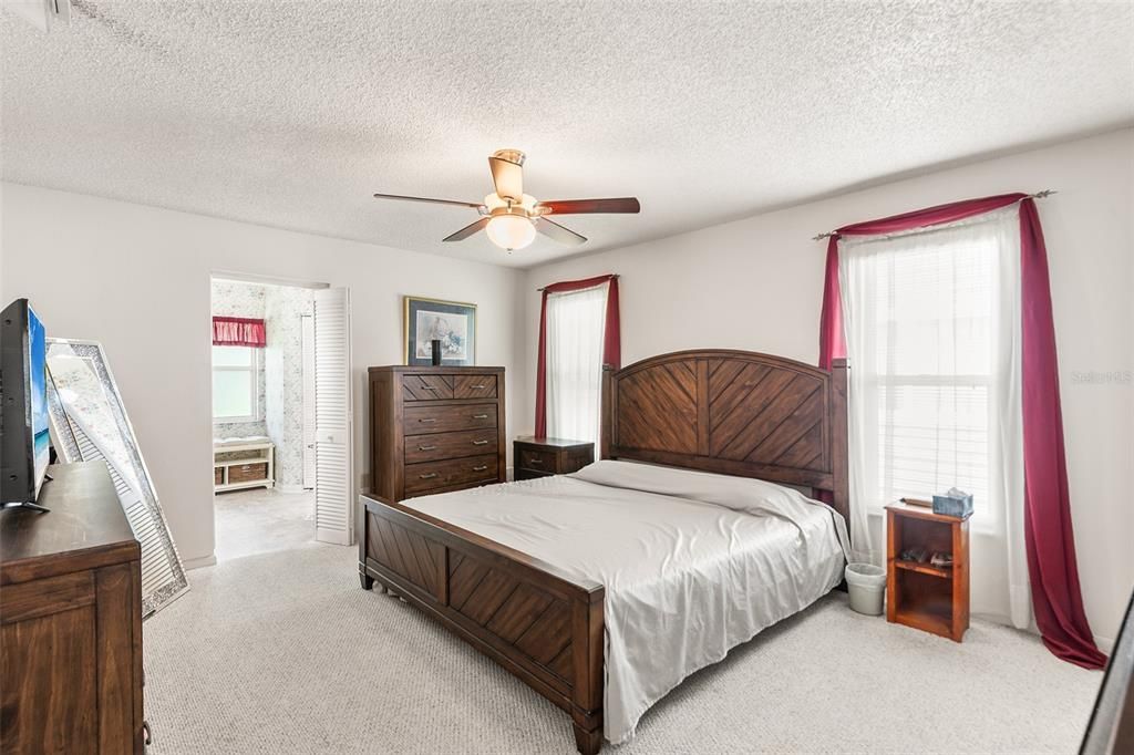 For Sale: $210,000 (2 beds, 2 baths, 1543 Square Feet)