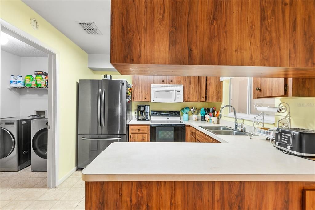 For Sale: $210,000 (2 beds, 2 baths, 1543 Square Feet)
