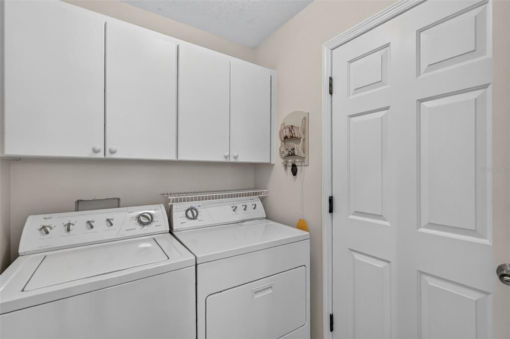 For Sale: $394,500 (3 beds, 3 baths, 2131 Square Feet)