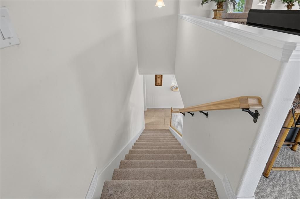 For Sale: $394,500 (3 beds, 3 baths, 2131 Square Feet)