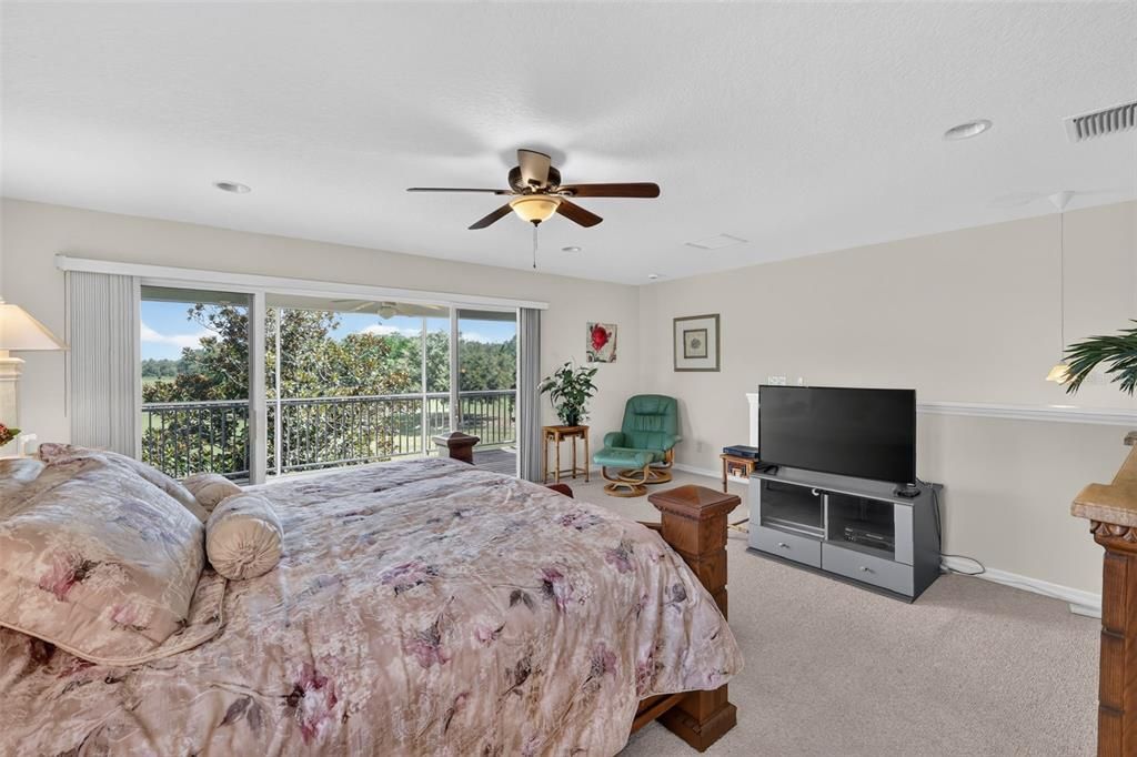 For Sale: $394,500 (3 beds, 3 baths, 2131 Square Feet)
