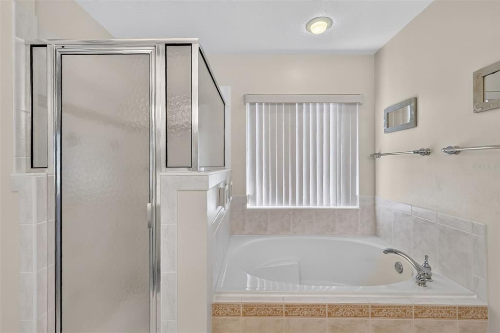 For Sale: $394,500 (3 beds, 3 baths, 2131 Square Feet)