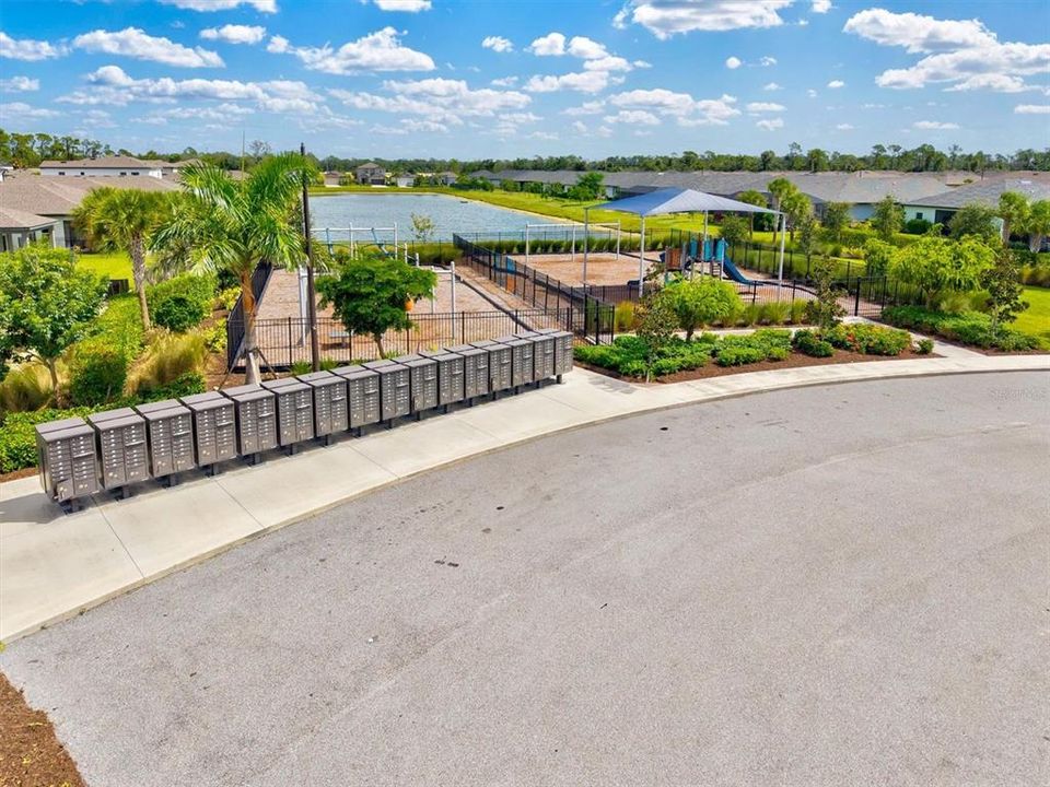 For Sale: $350,000 (4 beds, 3 baths, 2567 Square Feet)