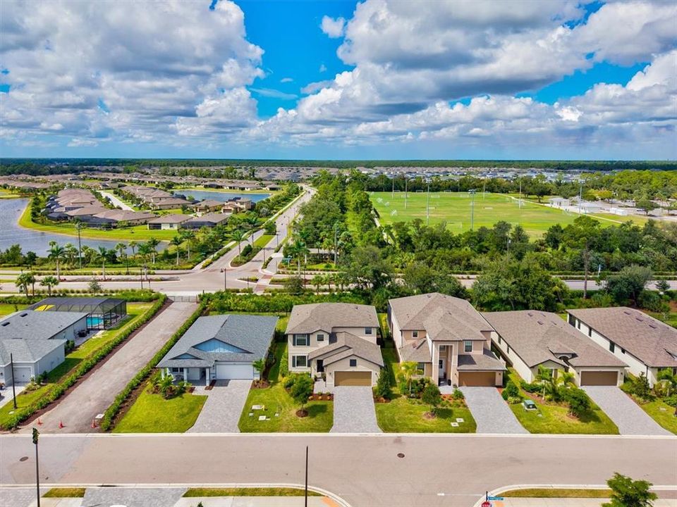 For Sale: $350,000 (4 beds, 3 baths, 2567 Square Feet)