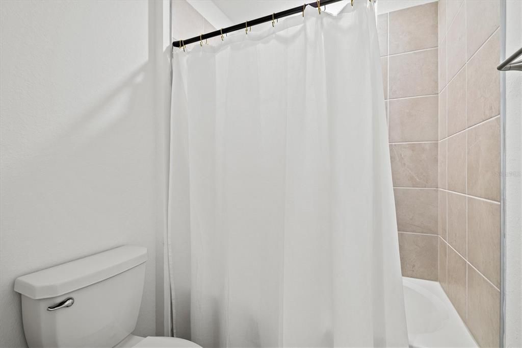 For Sale: $350,000 (4 beds, 3 baths, 2567 Square Feet)