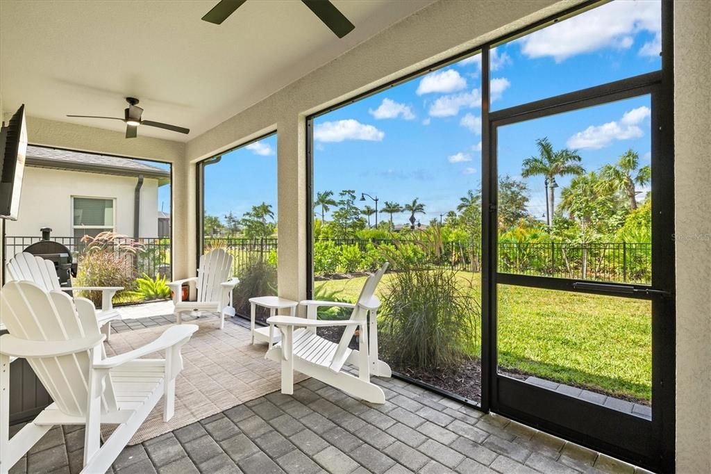 For Sale: $350,000 (4 beds, 3 baths, 2567 Square Feet)
