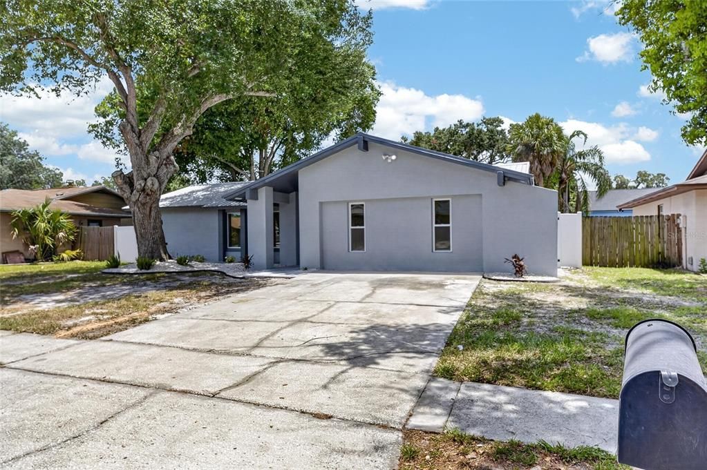 For Sale: $430,000 (4 beds, 3 baths, 1635 Square Feet)