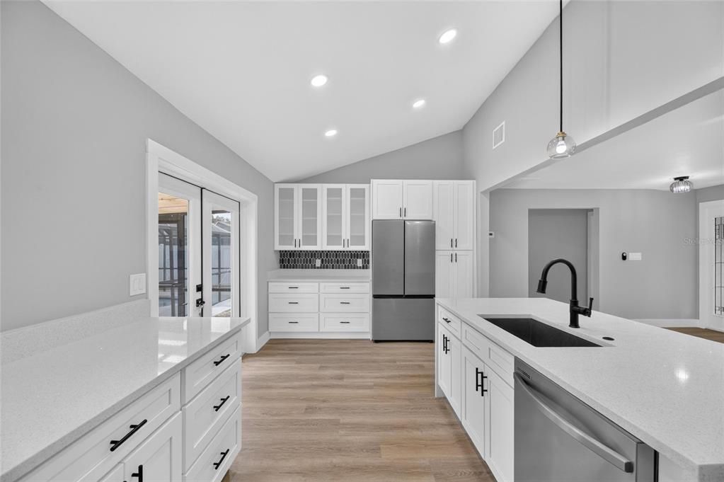 For Sale: $430,000 (4 beds, 3 baths, 1635 Square Feet)