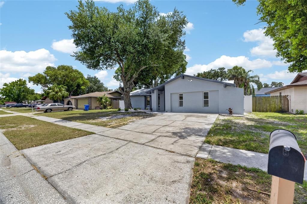 For Sale: $430,000 (4 beds, 3 baths, 1635 Square Feet)