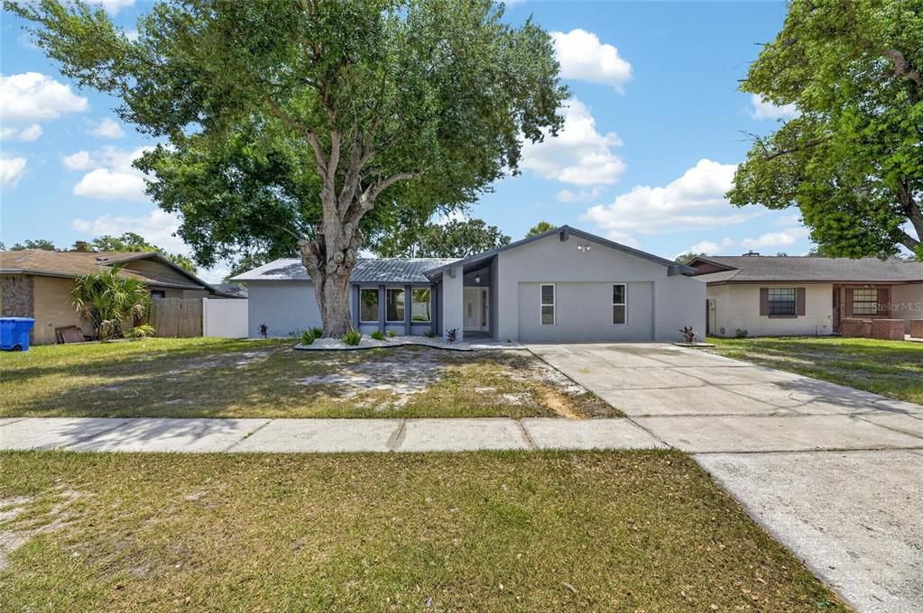 For Sale: $430,000 (4 beds, 3 baths, 1635 Square Feet)