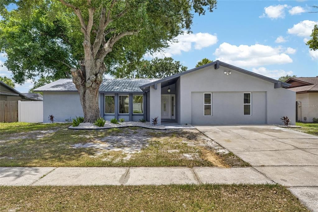For Sale: $430,000 (4 beds, 3 baths, 1635 Square Feet)
