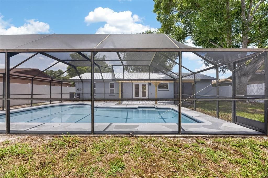 For Sale: $430,000 (4 beds, 3 baths, 1635 Square Feet)