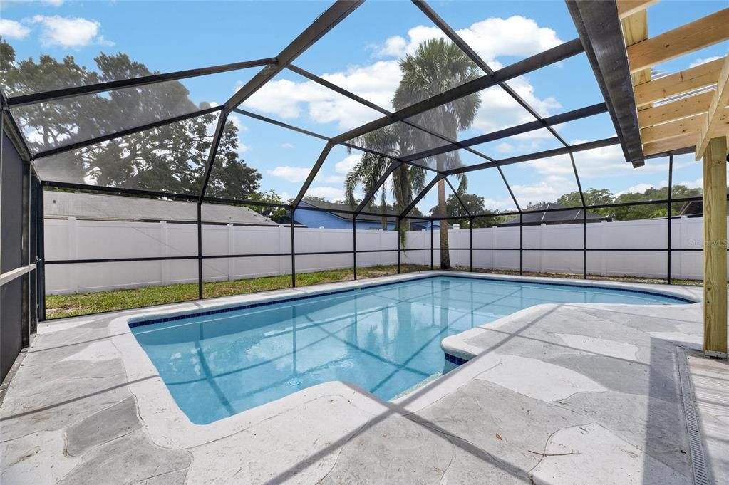 For Sale: $430,000 (4 beds, 3 baths, 1635 Square Feet)