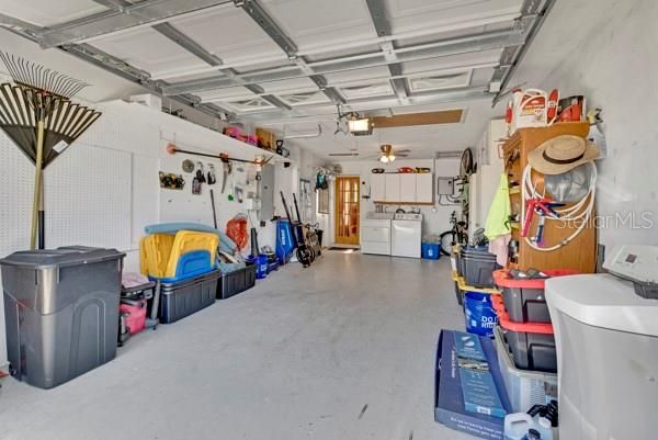 На продажу: $369,000 (2 спален, 1 ванн, 1230 Квадратных фут)