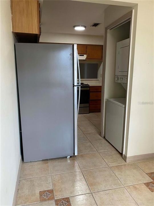 В аренду: $1,450 (2 спален, 2 ванн, 991 Квадратных фут)
