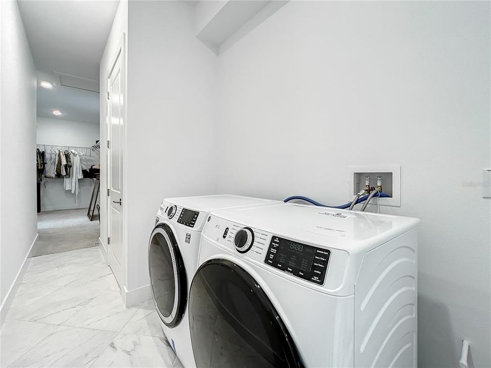 На продажу: $949,900 (4 спален, 3 ванн, 3440 Квадратных фут)