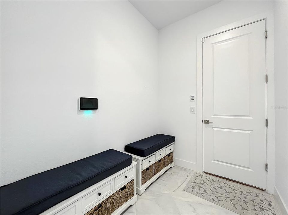 На продажу: $949,900 (4 спален, 3 ванн, 3440 Квадратных фут)