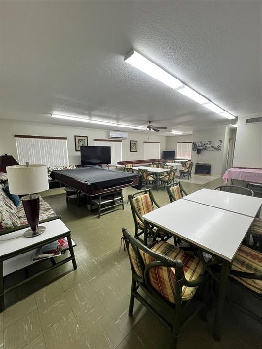 For Sale: $78,800 (2 beds, 1 baths, 840 Square Feet)