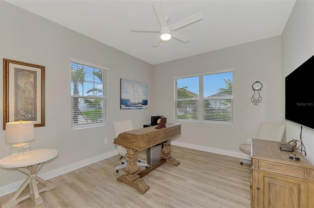 For Sale: $645,000 (3 beds, 2 baths, 2348 Square Feet)