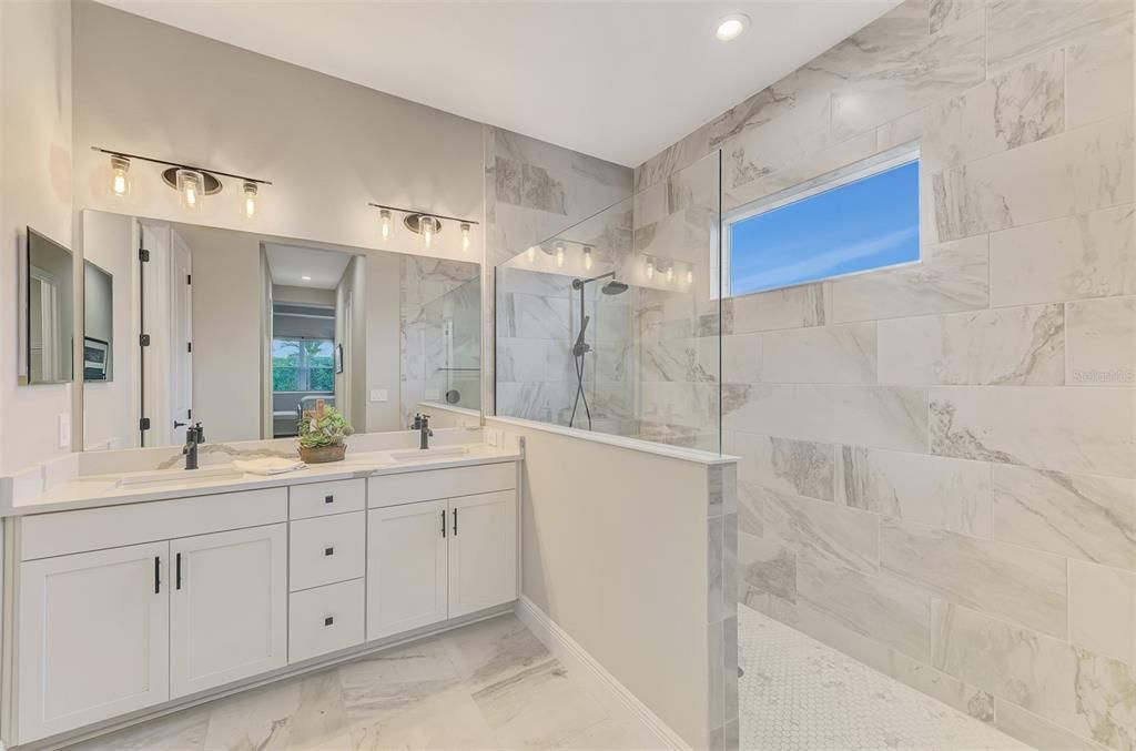 For Sale: $645,000 (3 beds, 2 baths, 2348 Square Feet)