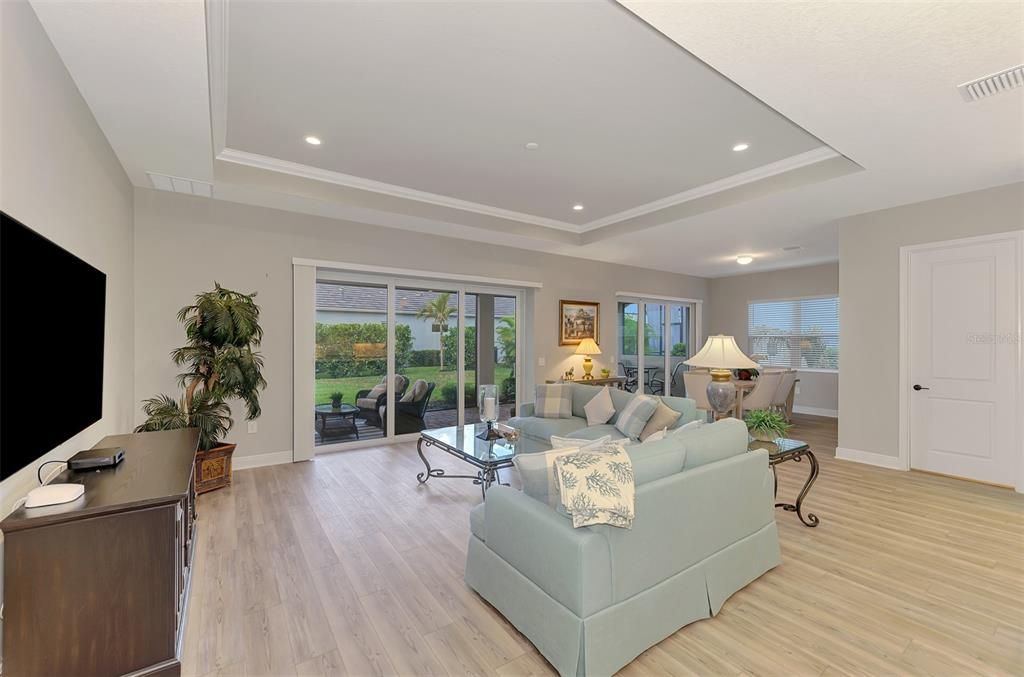 For Sale: $645,000 (3 beds, 2 baths, 2348 Square Feet)