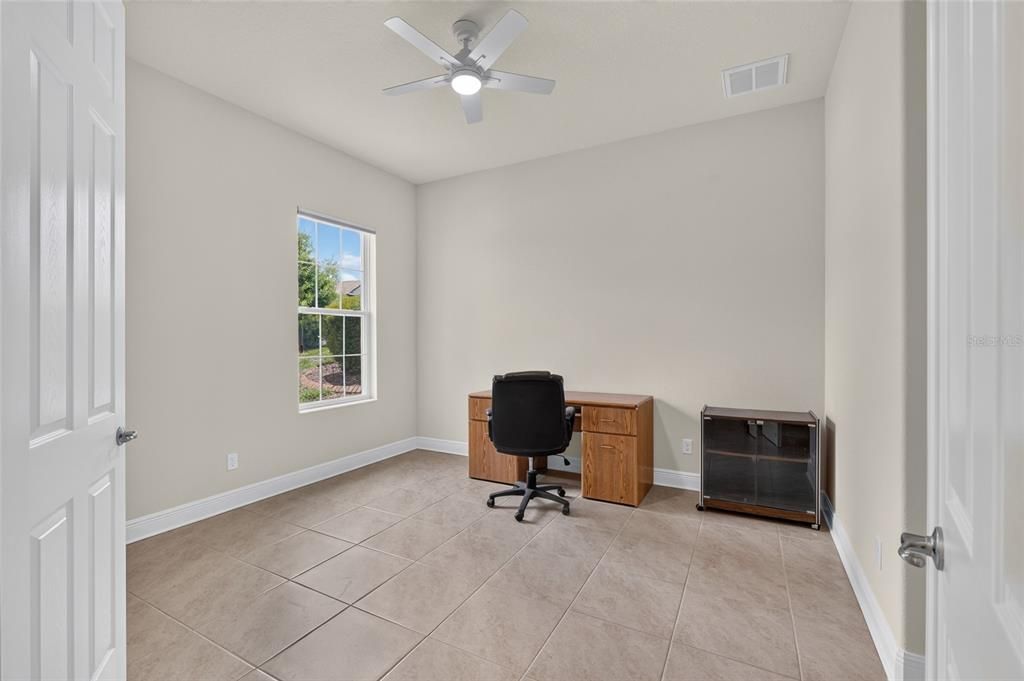For Sale: $396,000 (2 beds, 2 baths, 1823 Square Feet)