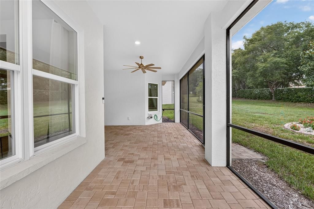 For Sale: $396,000 (2 beds, 2 baths, 1823 Square Feet)