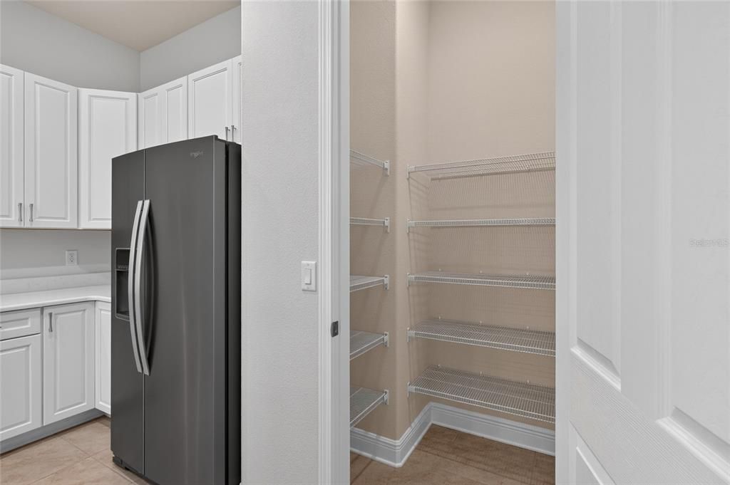 For Sale: $396,000 (2 beds, 2 baths, 1823 Square Feet)