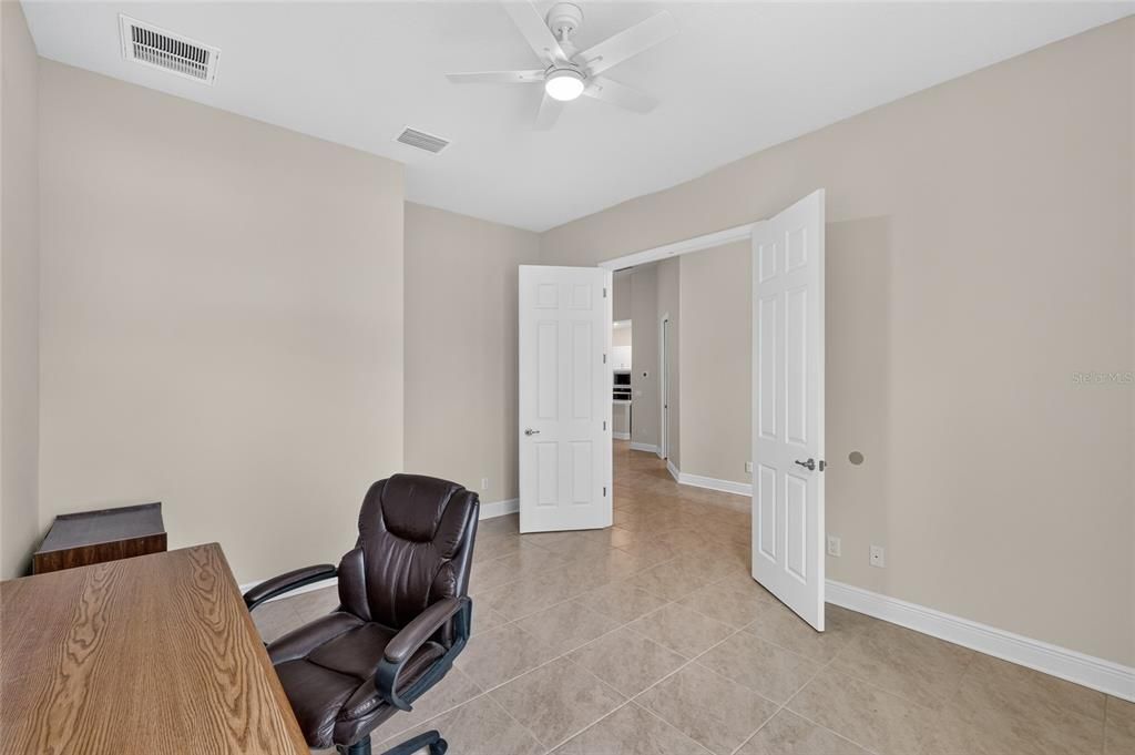 For Sale: $396,000 (2 beds, 2 baths, 1823 Square Feet)