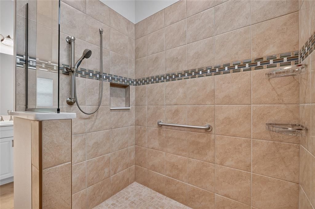 For Sale: $396,000 (2 beds, 2 baths, 1823 Square Feet)