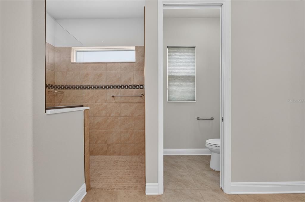 For Sale: $396,000 (2 beds, 2 baths, 1823 Square Feet)