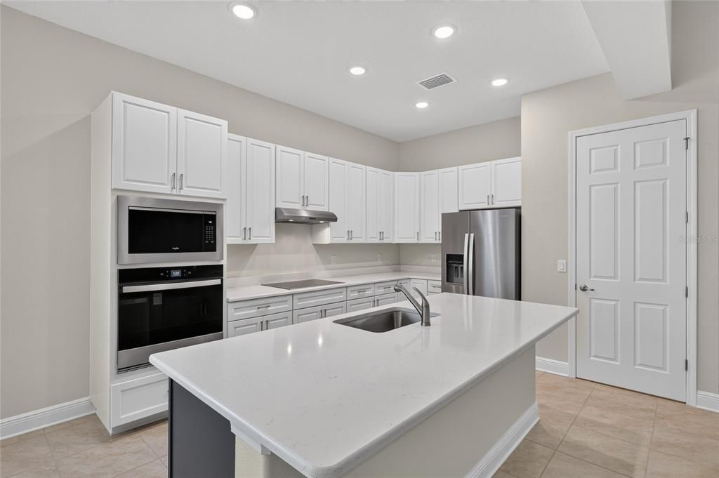 For Sale: $396,000 (2 beds, 2 baths, 1823 Square Feet)