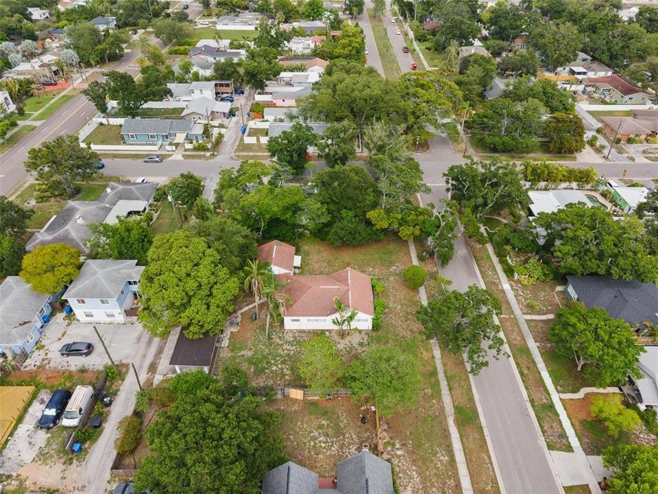 For Sale: $550,000 (5 beds, 3 baths, 1432 Square Feet)