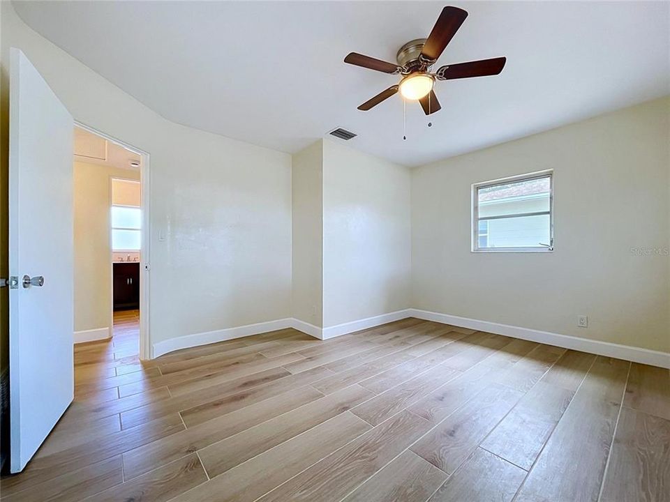 For Sale: $485,000 (3 beds, 2 baths, 1488 Square Feet)