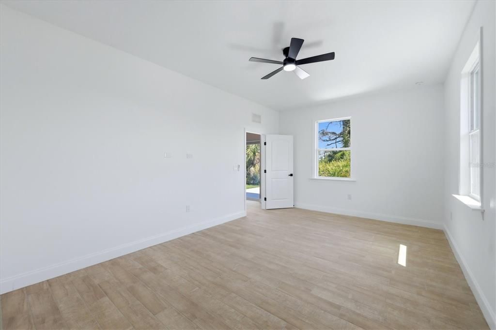 En Renta: $2,000 (3 camas, 2 baños, 1509 Pies cuadrados)