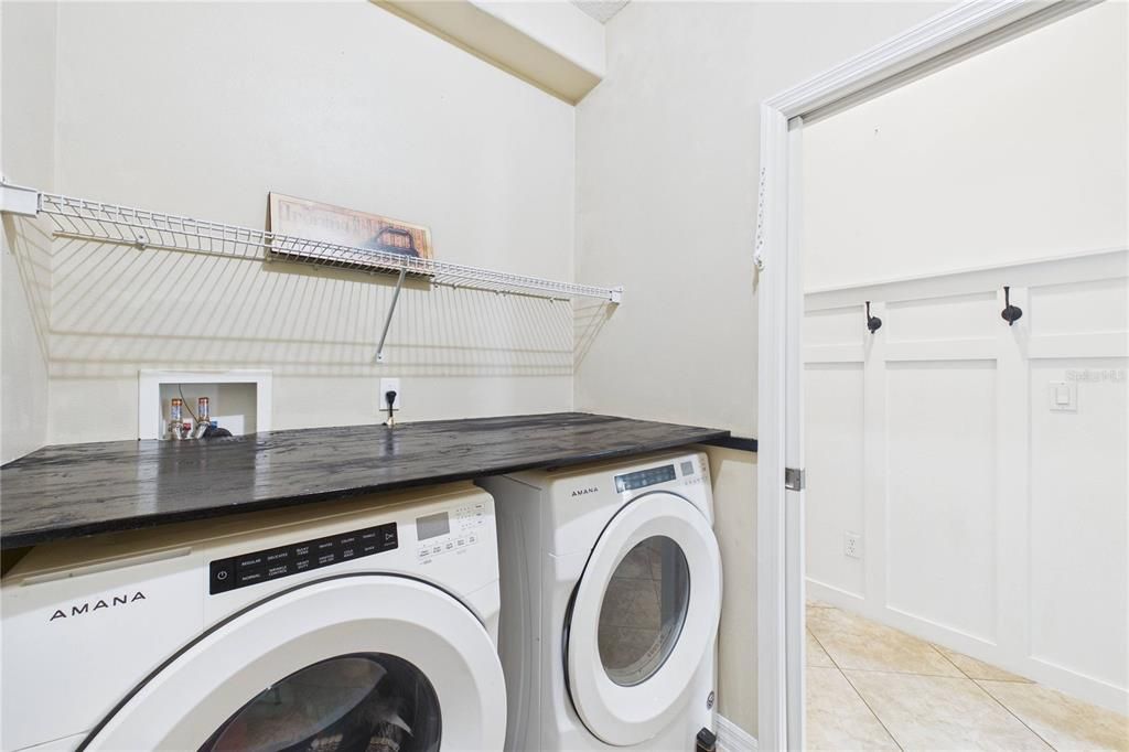 En Venta: $392,500 (3 camas, 2 baños, 1870 Pies cuadrados)
