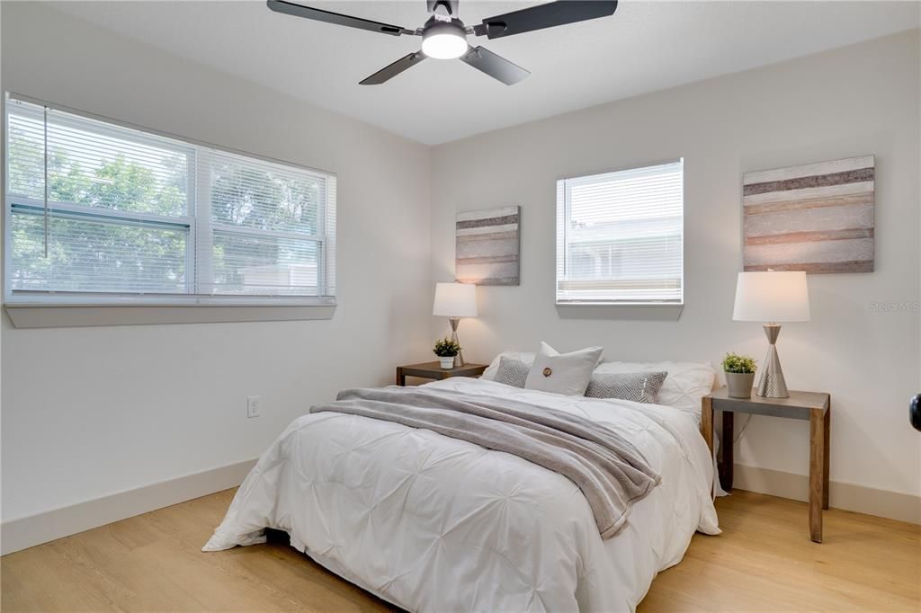 For Sale: $289,000 (2 beds, 1 baths, 776 Square Feet)