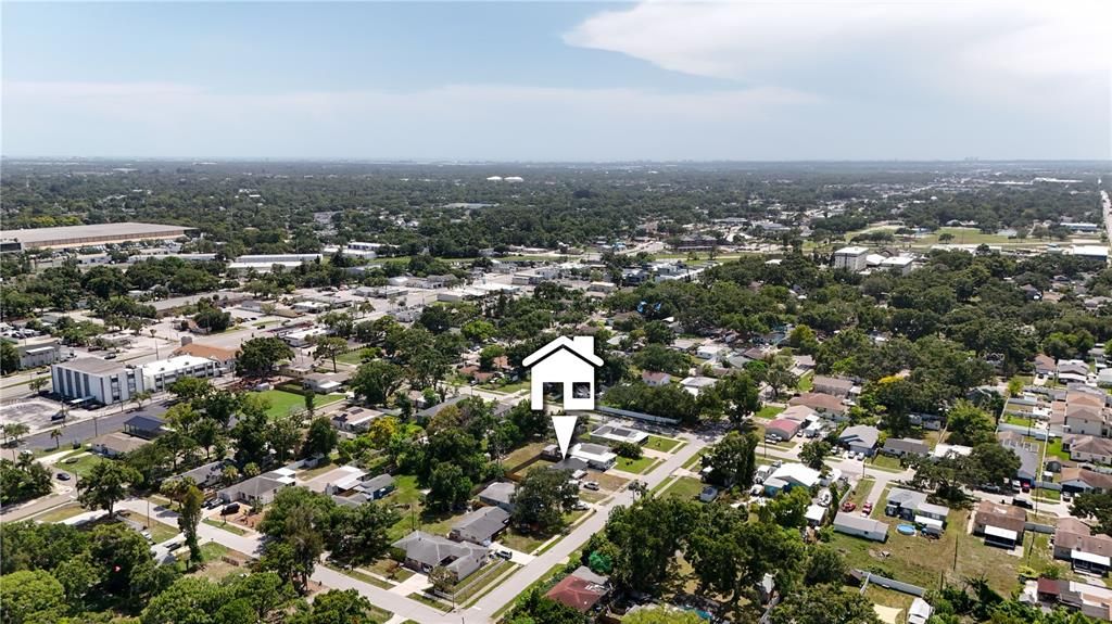 For Sale: $289,000 (2 beds, 1 baths, 776 Square Feet)