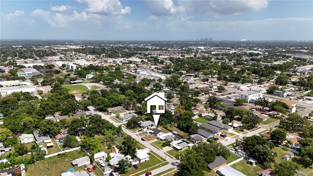 For Sale: $289,000 (2 beds, 1 baths, 776 Square Feet)