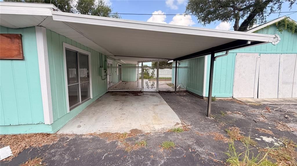 For Sale: $349,900 (4 beds, 2 baths, 2195 Square Feet)