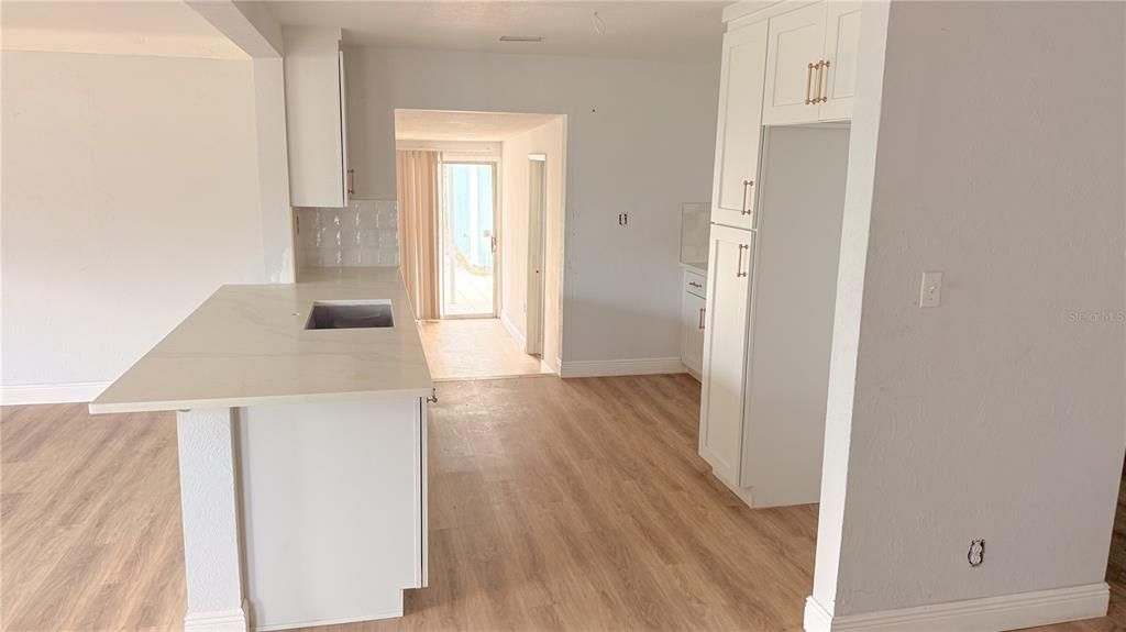 For Sale: $349,900 (4 beds, 2 baths, 2195 Square Feet)